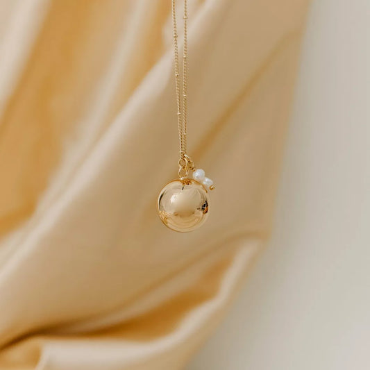 Bola de grossesse - Assemblée en France - NINA