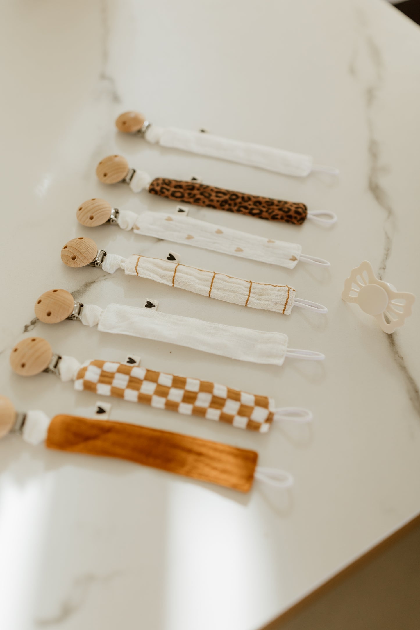 Attache-tétine | Gaze rose