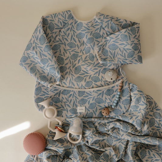 Bavoir à manche I Bleu Flowers