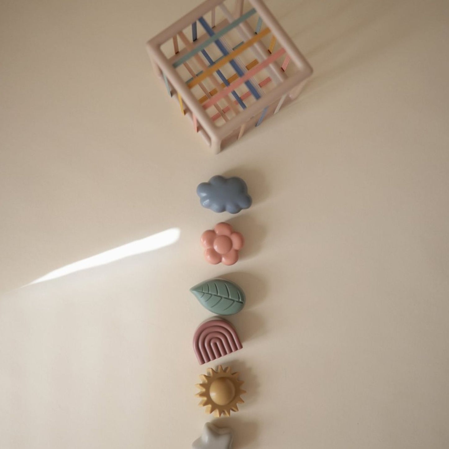 Boîte à formes & élastiques